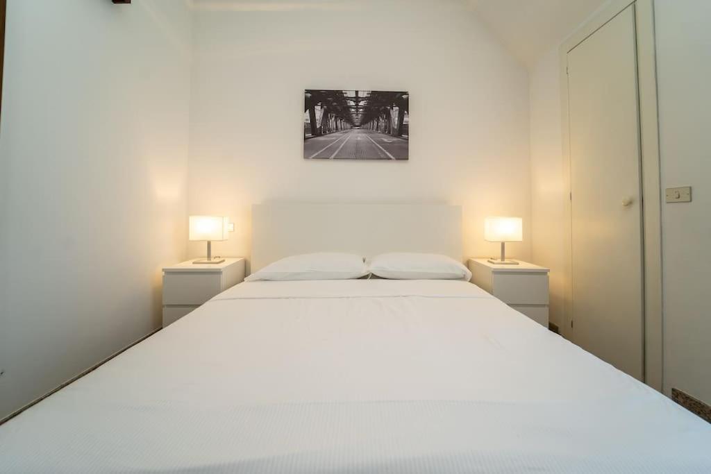 5 Giornate Apt Con Terrazzo E Garage Privato Milano Exterior foto
