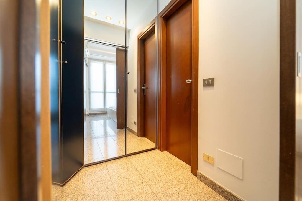 5 Giornate Apt Con Terrazzo E Garage Privato Milano Exterior foto