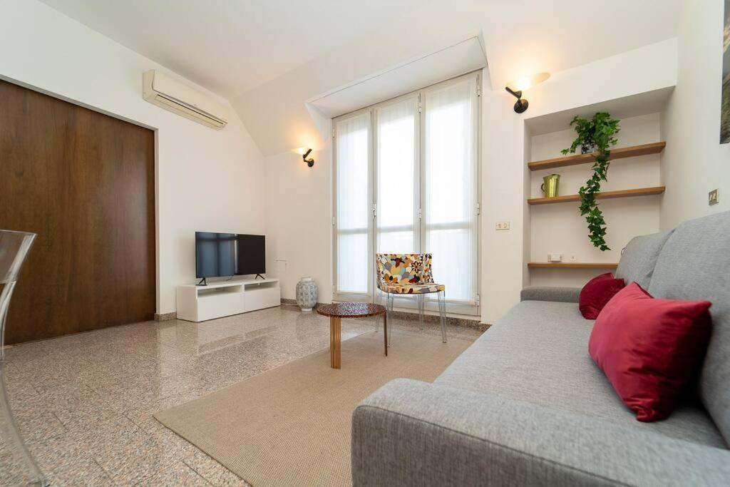 5 Giornate Apt Con Terrazzo E Garage Privato Milano Exterior foto
